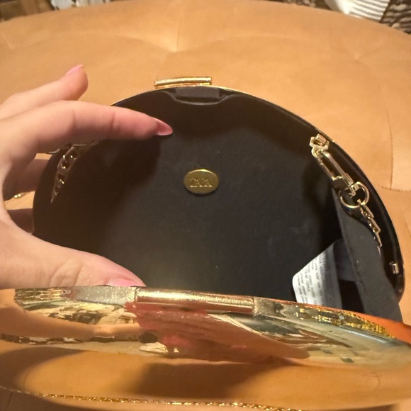 Metallic Gold Box Bag - Picture 4 of 5